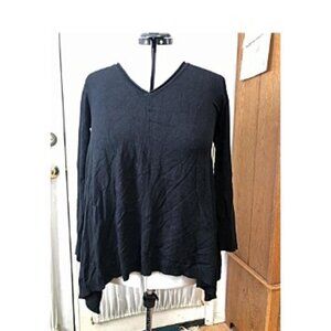 Dalia Collection size large. Long sleeve shark bite sweater.